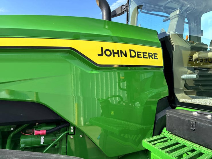 2022-john-deere-8r-310-image-44