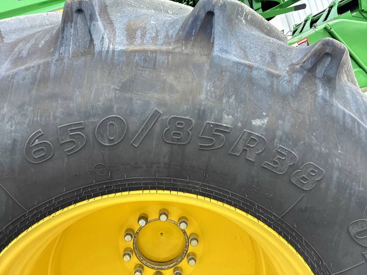 2017-john-deere-s680-image-36