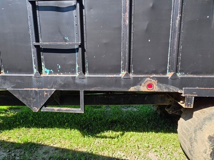 tandem-axle-silage-cart-image-29