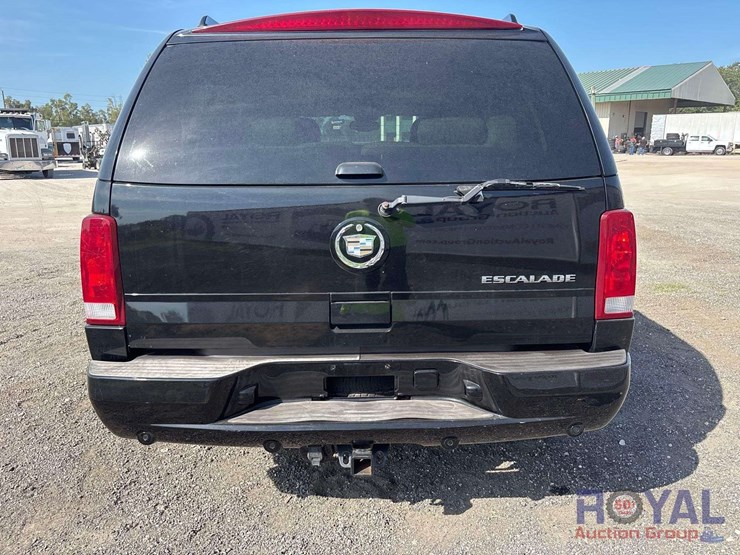2006-cadillac-escalade-image-18