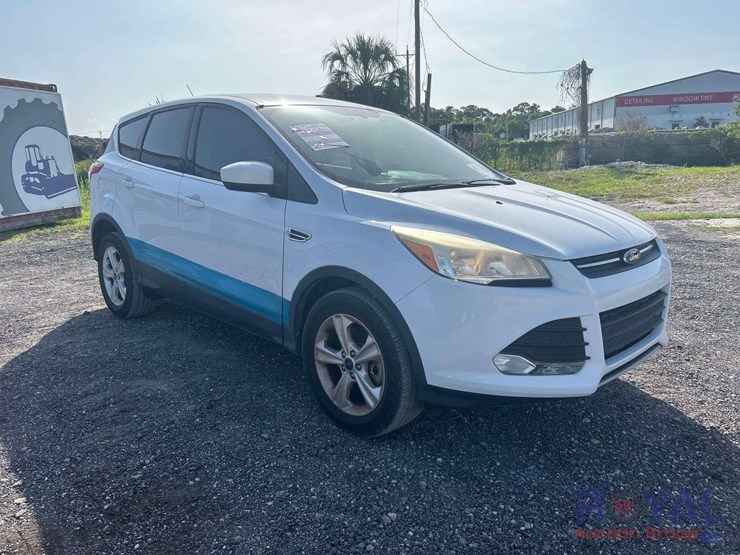 2015-ford-escape-image-2