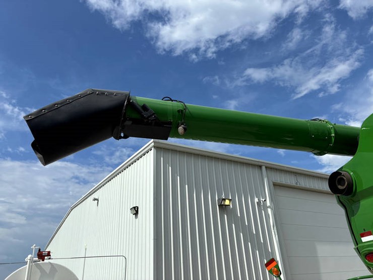 2017-john-deere-s680-image-30