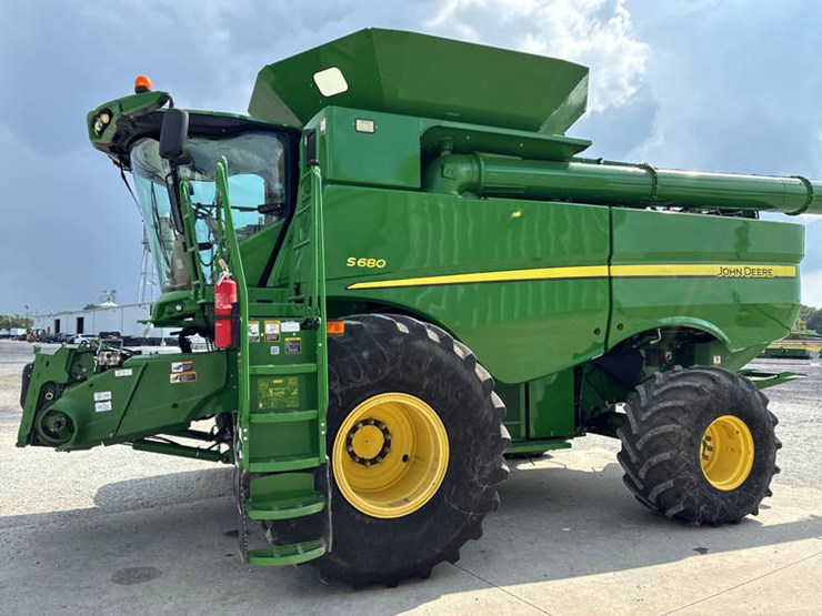 2017-john-deere-s680-image-8
