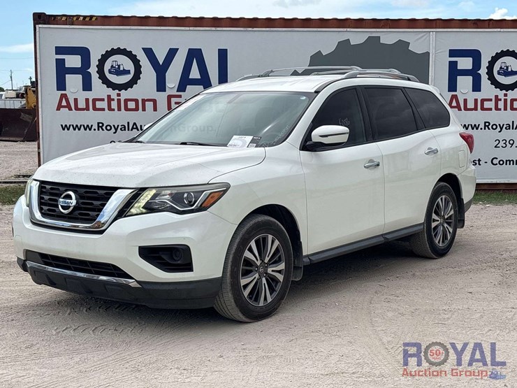 2017-nissan-pathfinder-image-1