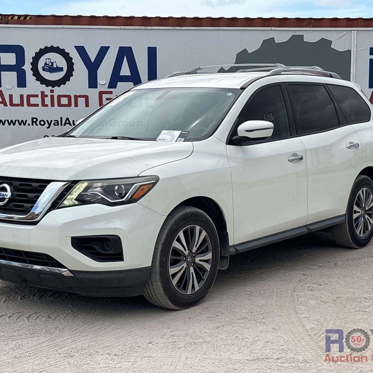 2017 NISSAN PATHFINDER