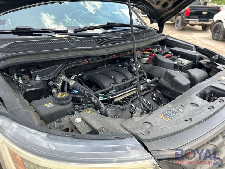 2017-ford-explorer-image-9