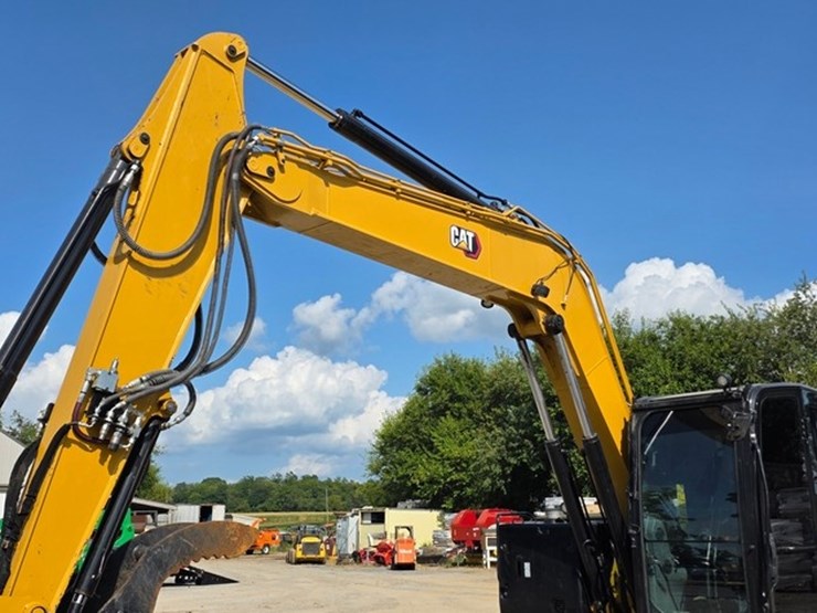 2023-caterpillar-310-image-7