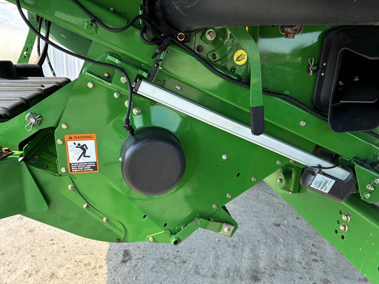 2013-john-deere-s670-image-76
