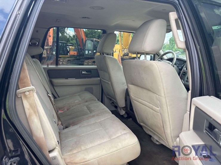 2010-ford-expedition-image-21