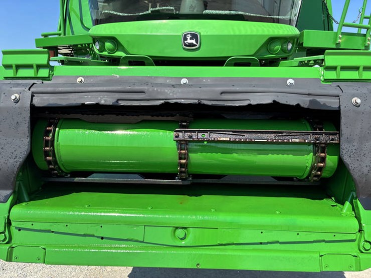 2013-john-deere-s690-image-16