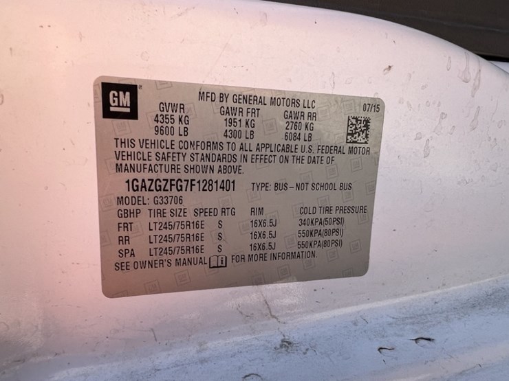 2015-chevrolet-express-3500-image-10