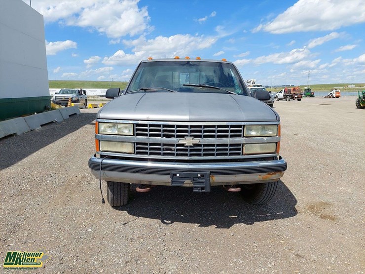 1992-chevrolet-3500-image-18