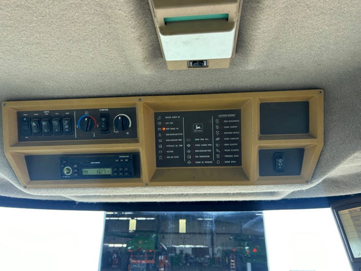 2001-john-deere-9750-image-32