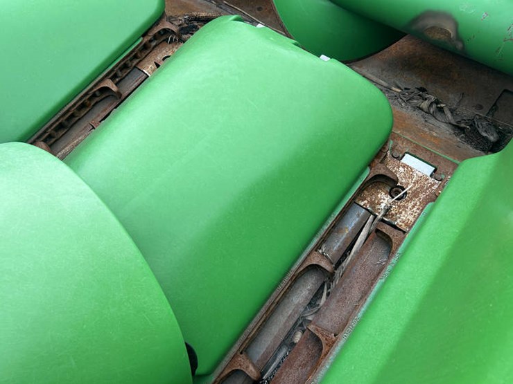 2011-john-deere-608c-image-38