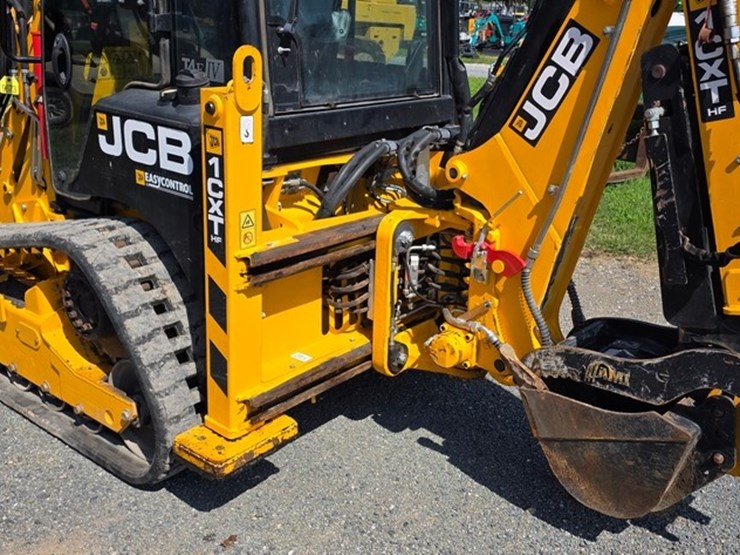 2021-jcb-1cxt-image-18