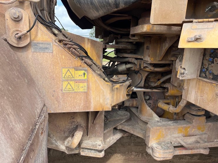 caterpillar-it62h-image-15