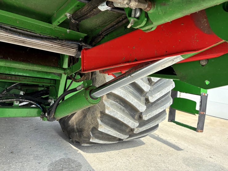 2015-john-deere-s680-image-22