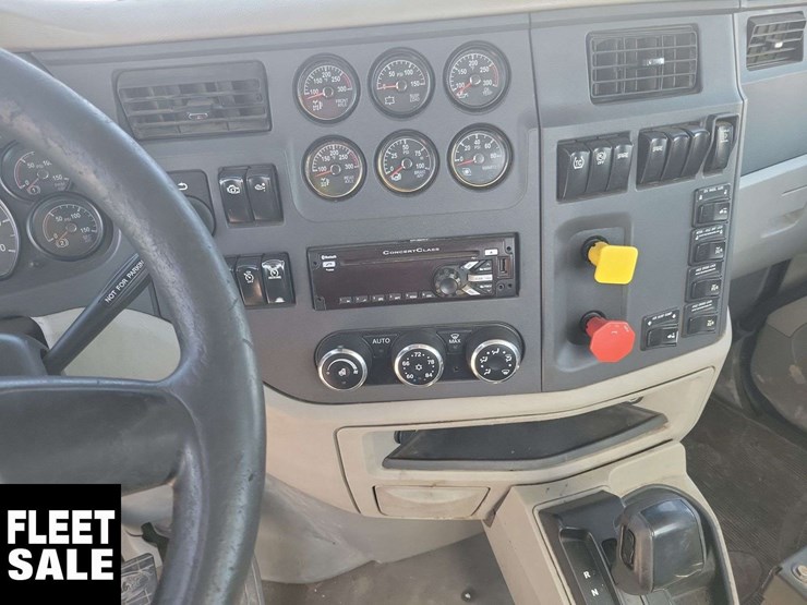 2018-peterbilt-579-image-7