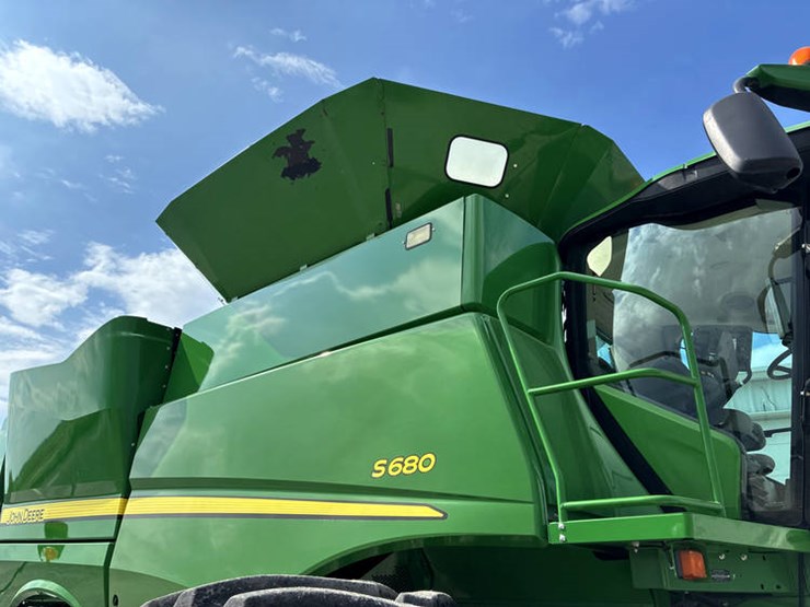 2017-john-deere-s680-image-26