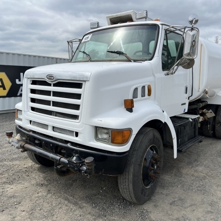 1999 STERLING L9501