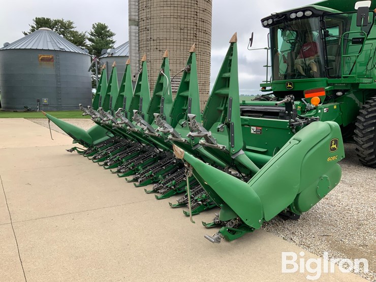 2013-john-deere-608c-image-9