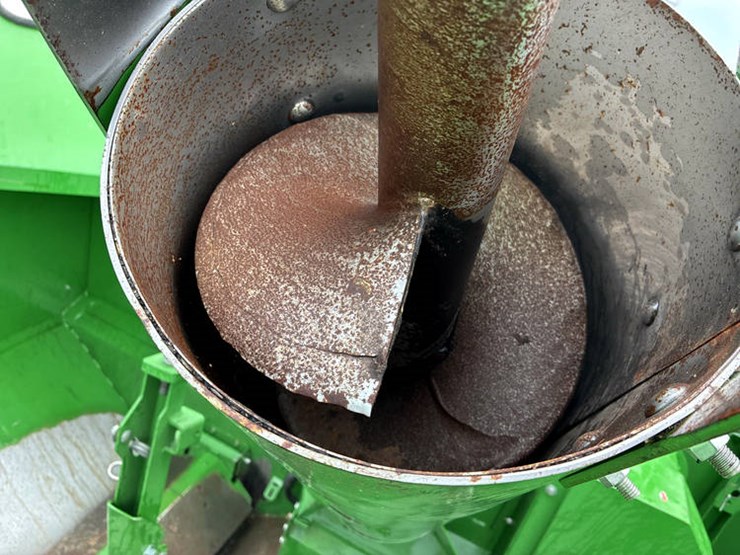 2016-john-deere-s680-image-102