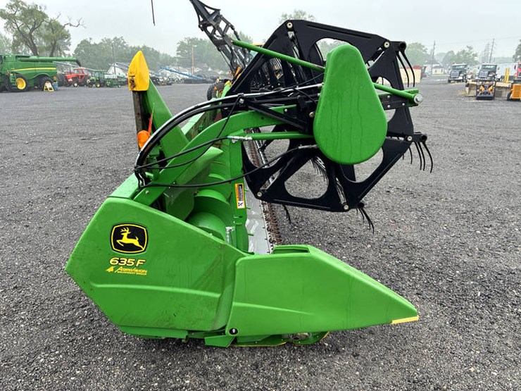 2013-john-deere-635f-image-1