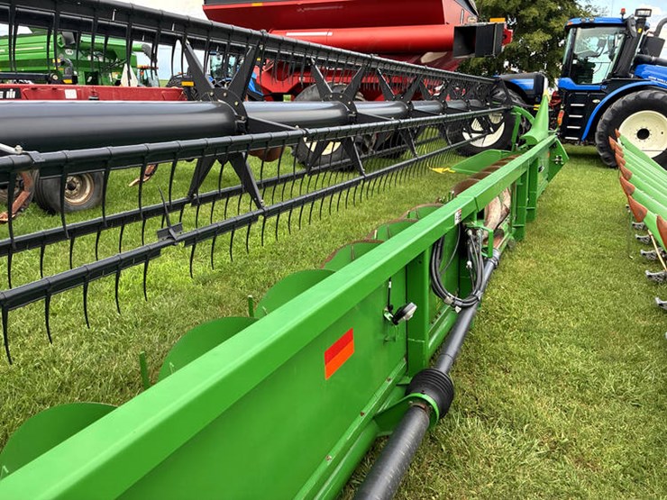 2010-john-deere-635f-image-12