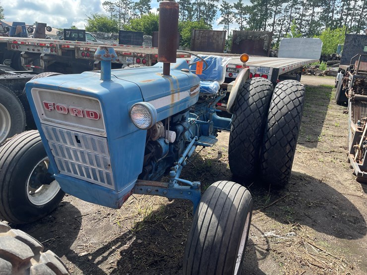 ford-3000-image-1