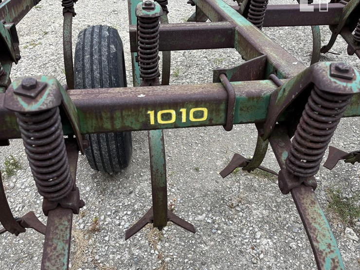 john-deere-1010-image-6