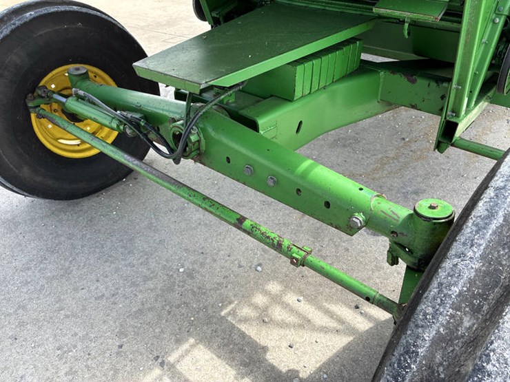 1983-john-deere-6620-image-54