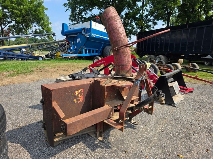 mckee-504-3pt.-snowblower-image-1