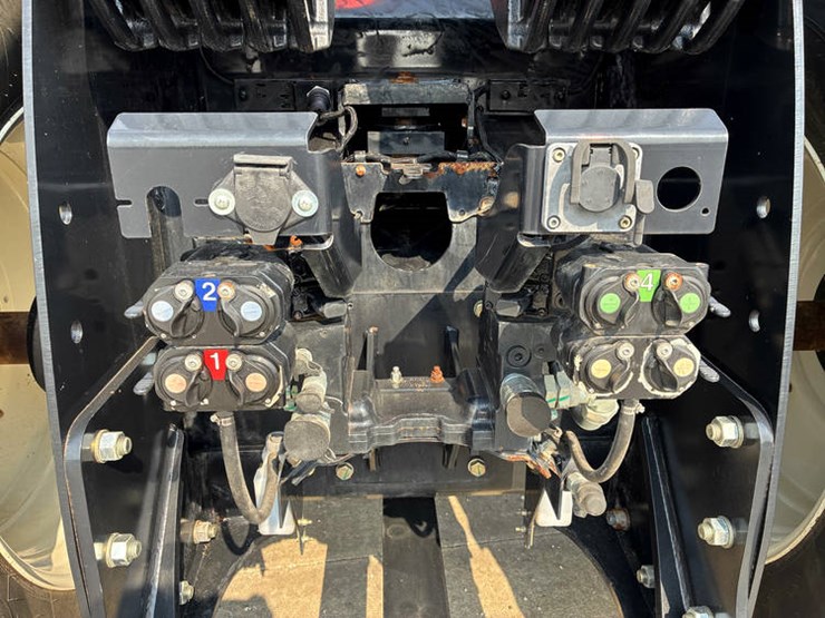 2021-new-holland-t9.565-image-33