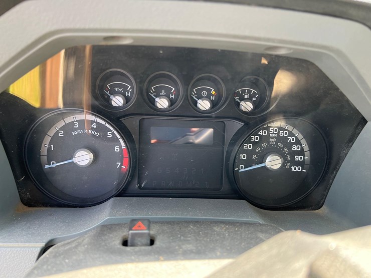 2011-ford-f350-image-14
