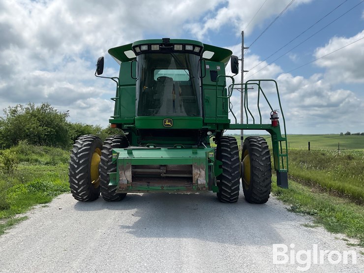 2004-john-deere-9760-sts-image-2
