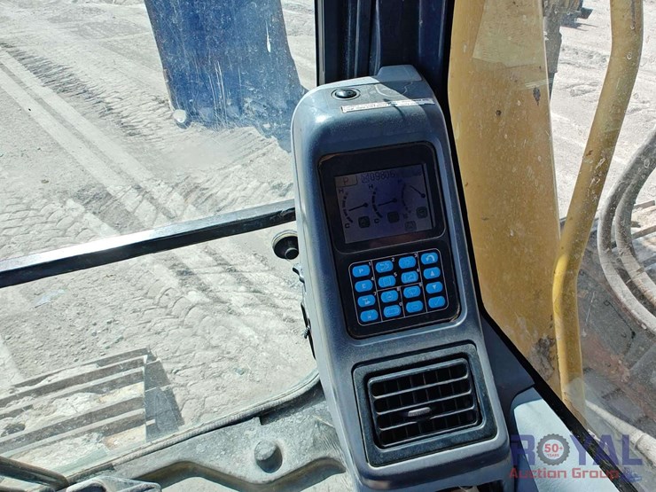 2016-komatsu-pc1250-image-51