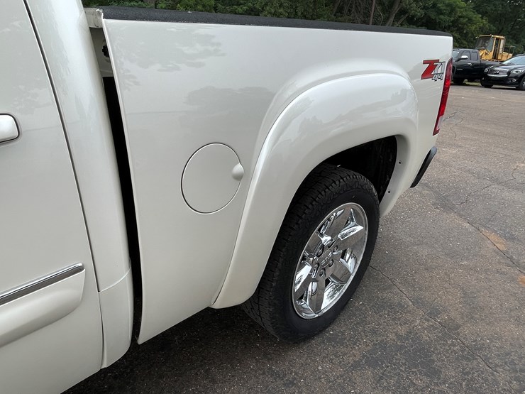 2012-gmc-1500-image-28