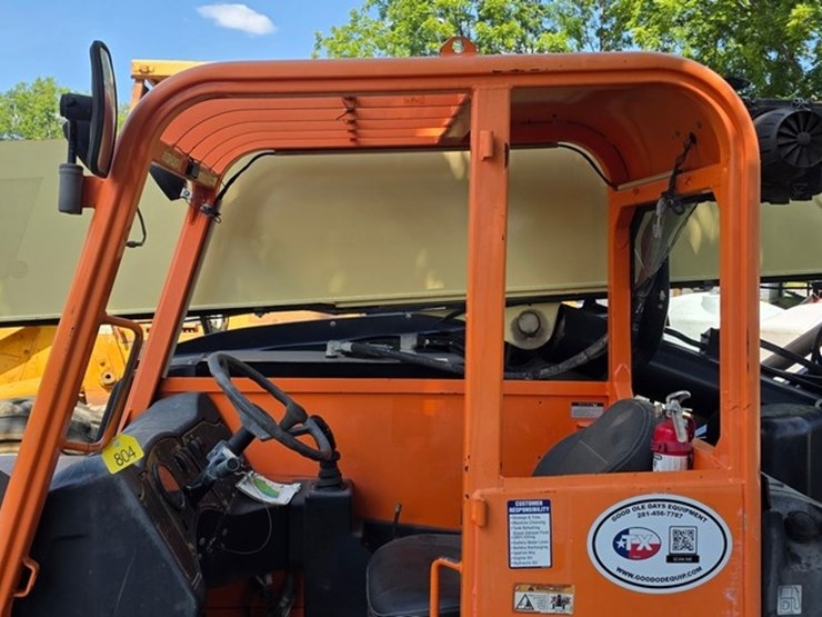 2013-jlg-g9-43a-image-24