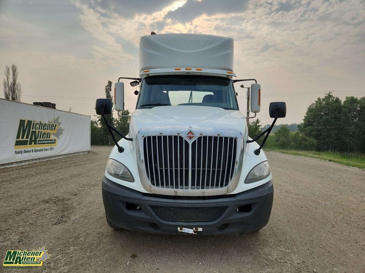 2017-international-prostar-image-17