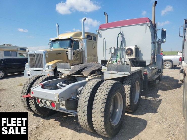 2014-western-star-4900-image-3