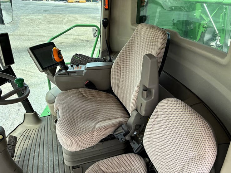 2014-john-deere-s680-image-98