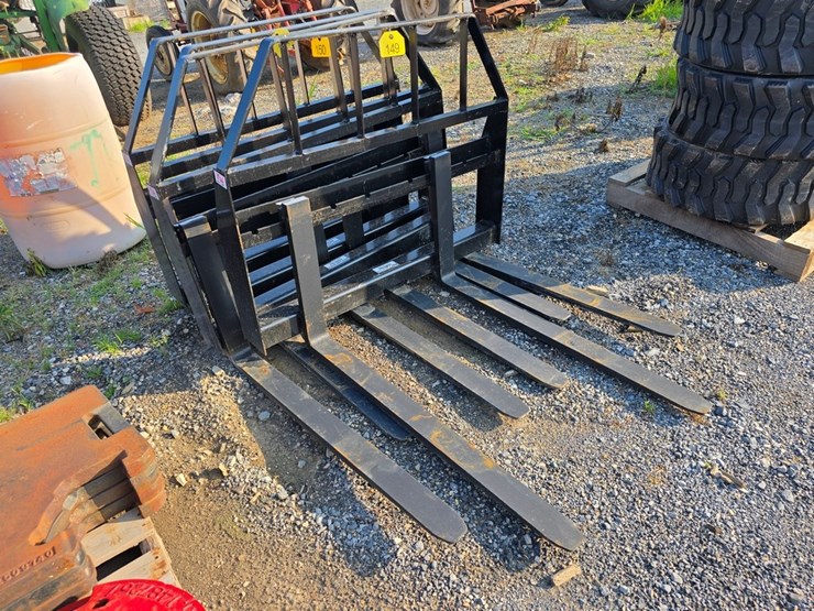 new-kivel-2000-lb.-skidloader-forks-image-3