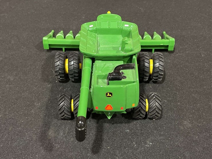 john-deere-64-image-5
