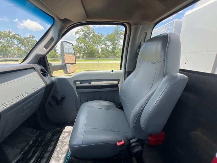 2017-ford-f750-image-40