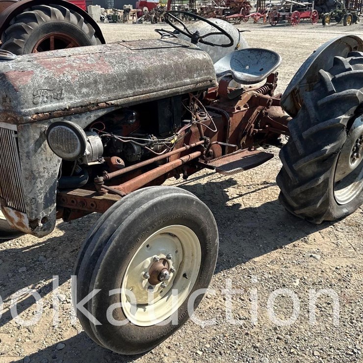 FORD 8N