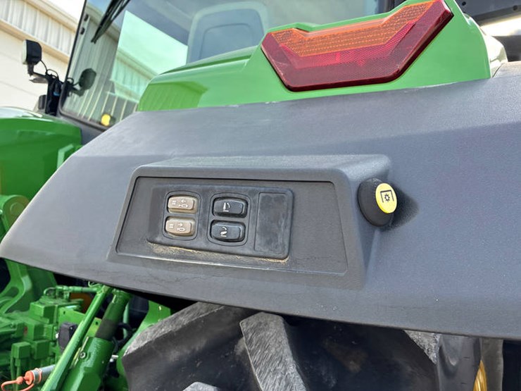 2022-john-deere-8r-310-image-26