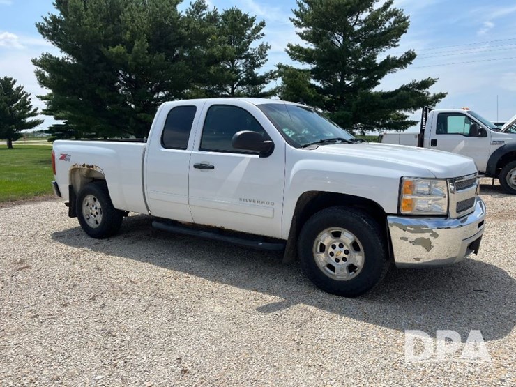 2013-chevrolet-silverado-image-6