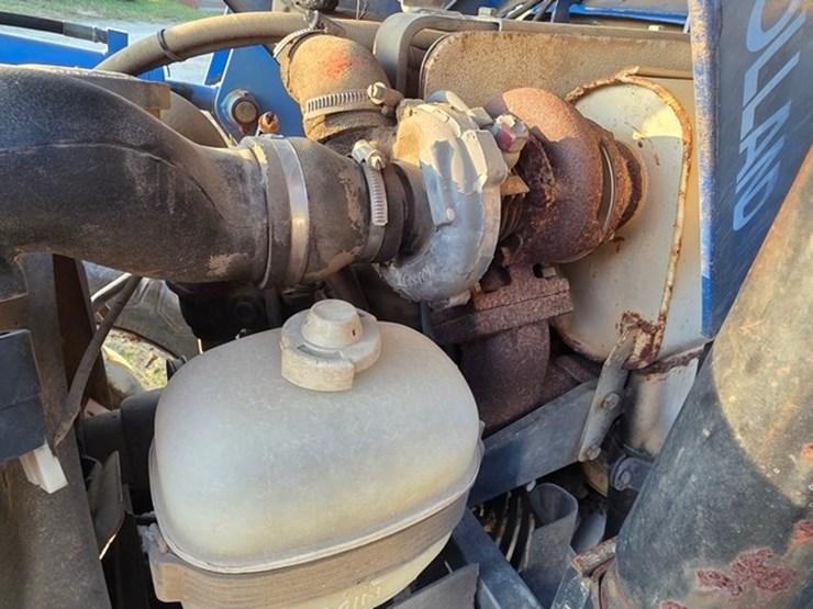 new-holland-tn70-image-39