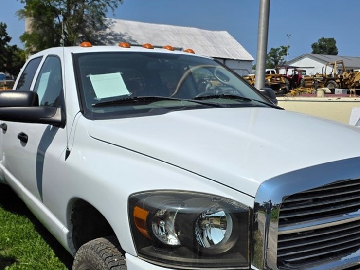2006-dodge-ram-3500-image-38