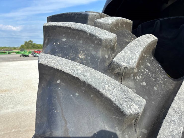 2022-john-deere-8r-310-image-61